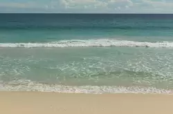 Большой пляж на острове Маэ (Grand Anse) — купаться запрещено